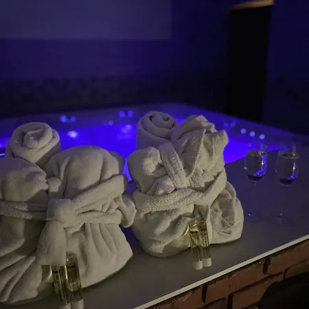 Un Moment Hors Du Temps - Jacuzzi - Sauna - Billard -baby-foot- Parking - 167 * Rouen