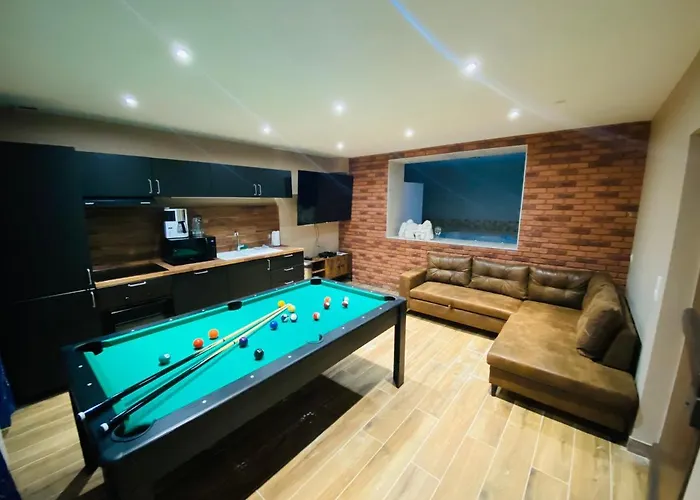 Un Moment Hors Du Temps - Jacuzzi - Billard -baby-foot- Parking - 167 Apartament Rouen